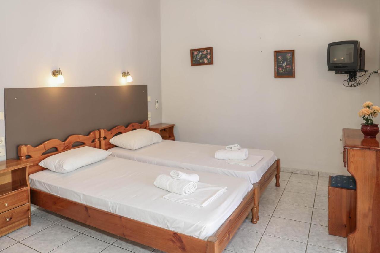 Ftelia Studios Skiathos Chora Extérieur photo